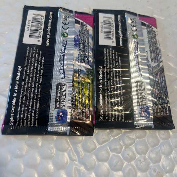 2x Pokémon TCG: Sword & Shield-Fusion Strike 2 Booster Packs 20 cards total - Picture 2 of 2